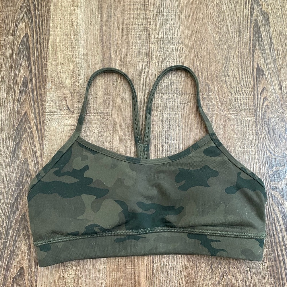 Flow Y Bra Nulu 
Light Support, A–C Cups